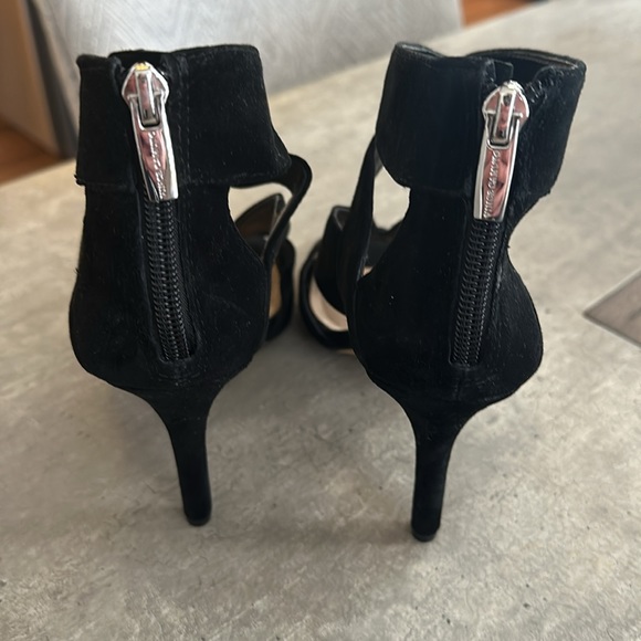 Vince Camuto Black Suede heels - Picture 3 of 4